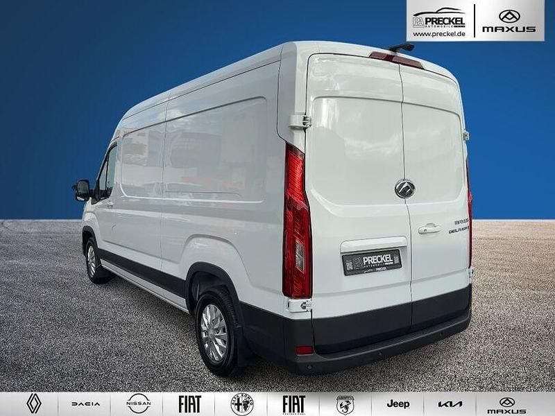 Neu Maxus V90 108 PS (79 kW) 2025 Weiß Van