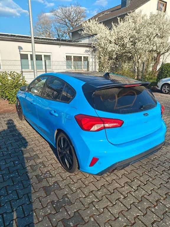 Gebraucht Ford Focus ST 280 PS (205 kW) 2021 Blau Limousine