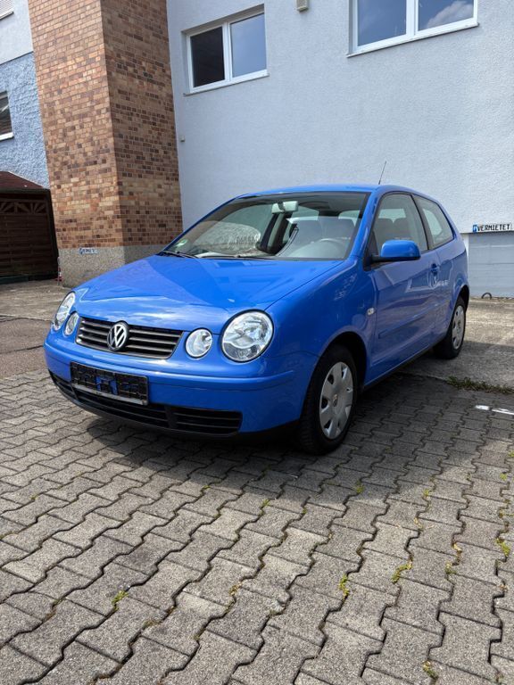 Blau Gebraucht 2003 VW Polo Comfortline Limousine | 1.199 € (Guter Preis) - Bild 1/4