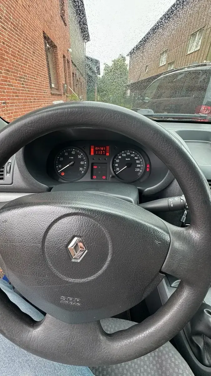 Gebraucht Renault Clio 58 PS (42 kW) 2007 Blau Kleinwagen