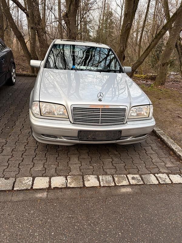 Gebraucht Mercedes C180 122 PS (89 kW) 1997 Grau Limousine