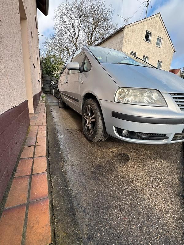 Gebraucht VW Sharan 131 PS (96 kW) 2003 Silber Van / Kleinbus