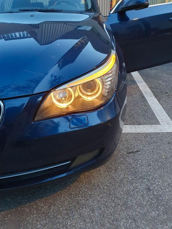 Gebraucht BMW 525 218 PS (160 kW) 2009 Blau Limousine