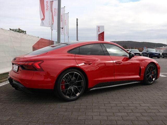 Gebraucht Audi e-tron GT quattro Performance 620 kW (843 PS) 2024 Progressivrot metallic Limousine