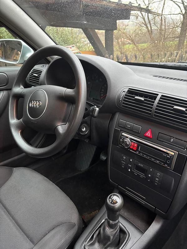 Używany Audi A3 102 KM (75 kW) 2002 Srebrny Hatchback