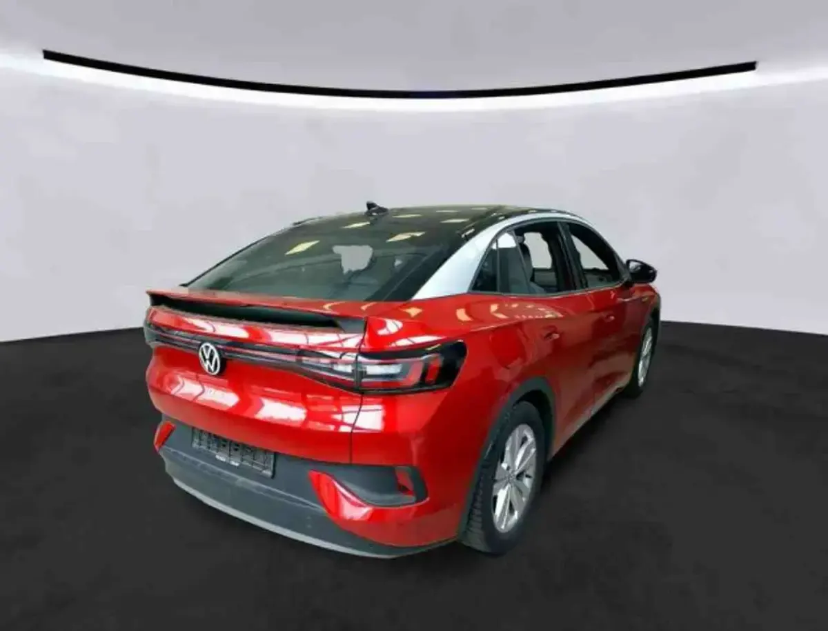 Gebraucht VW ID.5 Pro Performance 150 kW (204 PS) 2023 Kings red metallic schwarz SUV