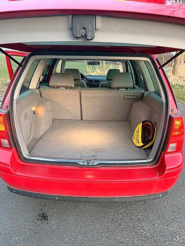 Gebraucht VW Bora 110 PS (80 kW) 2003 Rot Kombi