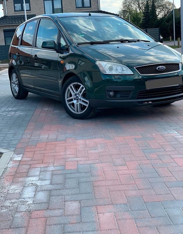 Second-hand Ford Focus 100 CP (73 kW) 2004 Verde Hatchback