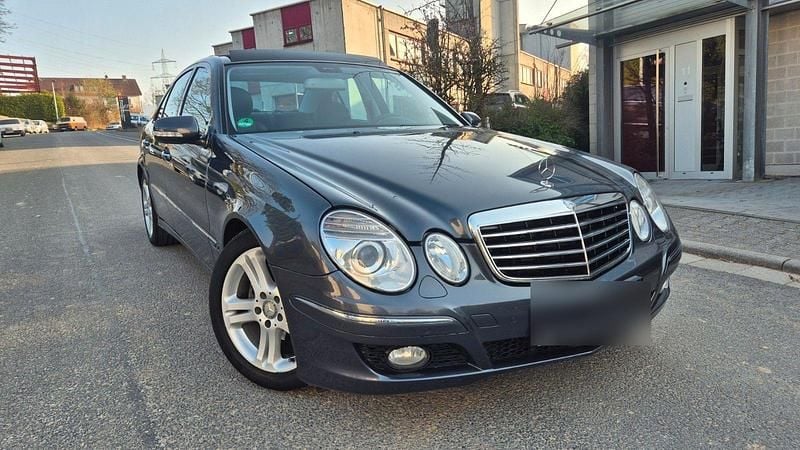 Gebraucht Mercedes E300 Avantgarde 211 PS (155 kW) 2008 Grau Limousine