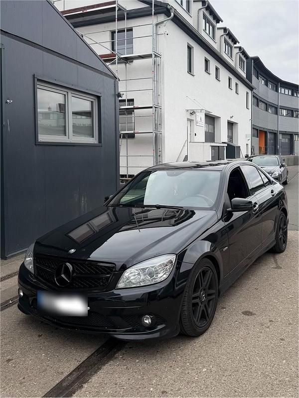Gebraucht Mercedes C320 165 PS (121 kW) 2008 Schwarz Limousine