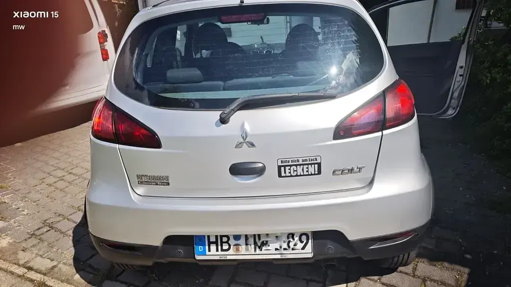 Gebraucht Mitsubishi Colt Edition 75 PS (55 kW) 2010 Silber Kleinwagen