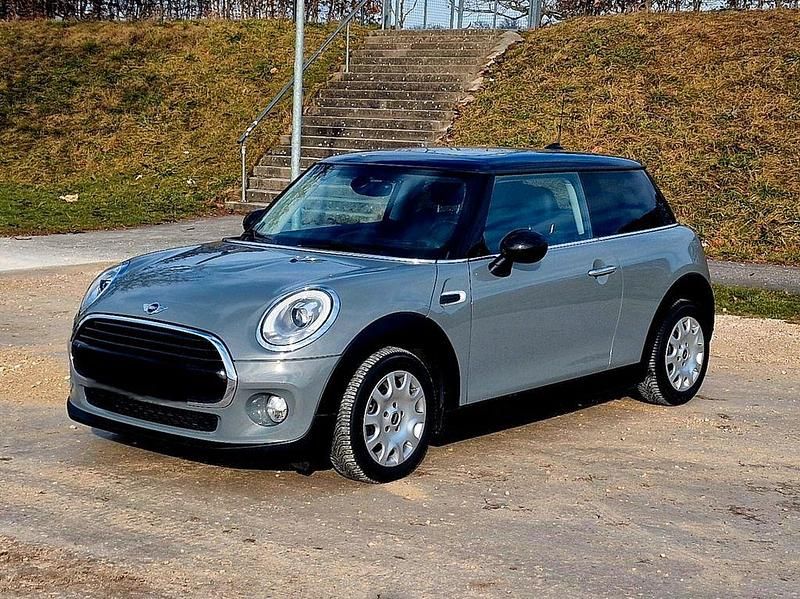 Gebraucht Mini Cooper Chili 136 PS (100 kW) 2016 Grau Kleinwagen