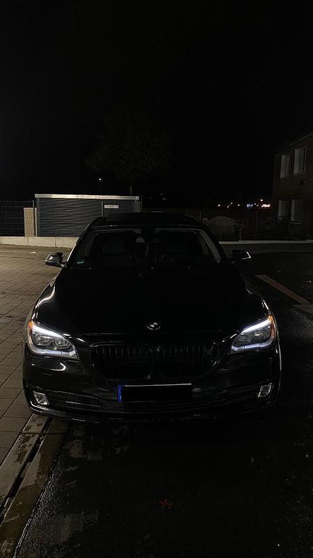 Gebraucht BMW 730 258 PS (189 kW) 2013 Schwarz Limousine