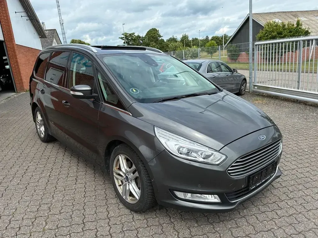 Gebraucht Ford Galaxy Titanium 190 PS (139 kW) 2019 Grau Van / Kleinbus