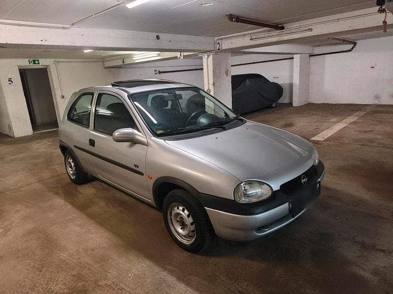 Silber Gebraucht 1999 Opel Corsa Kleinwagen | 580 € (Guter Preis) - Bild 1/4