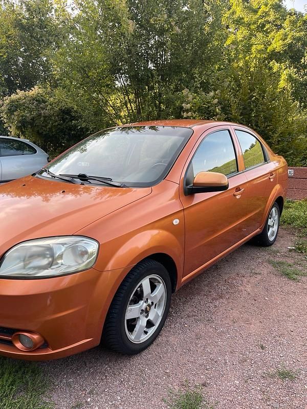 Orange Gebraucht 2007 Chevrolet Aveo Limousine | 2.900 € (Etwas zu teuer) - Bild 1/4