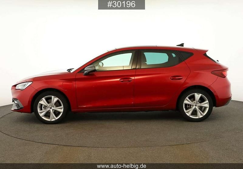 Gebraucht Seat Leon FR 204 PS (150 kW) 2024 Rot Limousine
