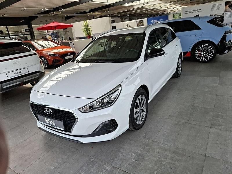 Polar white Gebraucht 2020 Hyundai i30 YES! Kombi | 18.880 € (Etwas zu teuer) - Bild 1/4
