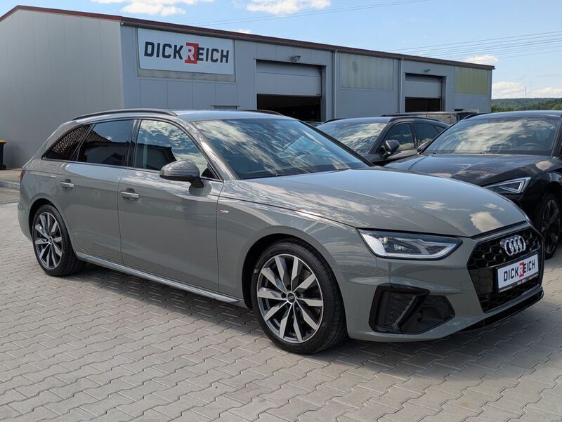 Grau Gebraucht 2021 Audi A4 S-Line Limousine | 22.950 € (Superpreis) - Bild 1/4