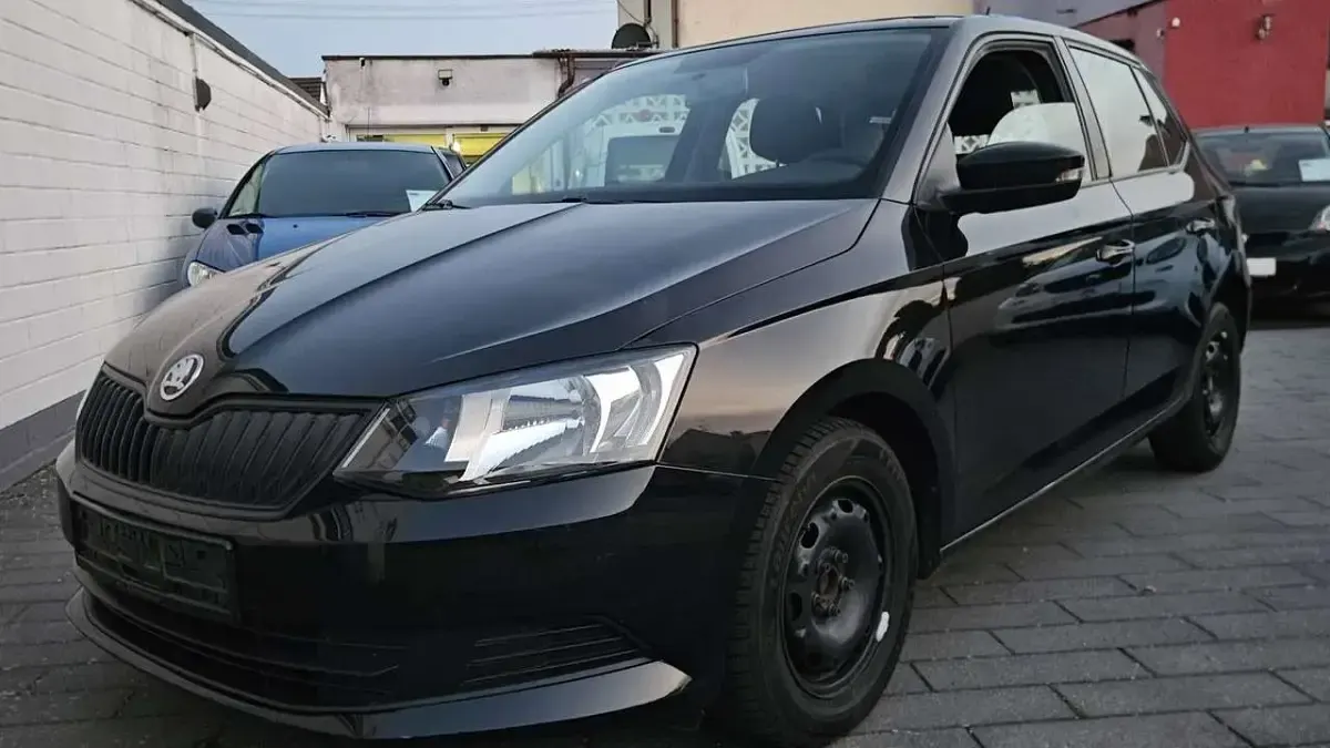 Gebraucht Skoda Fabia Cool Edition 90 PS (66 kW) 2016 Schwarz Limousine