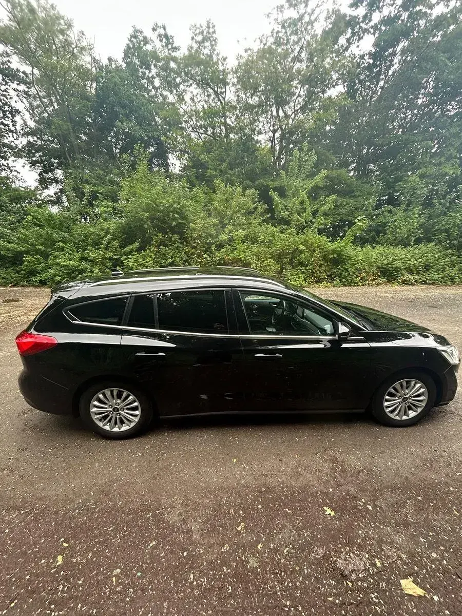 Gebraucht Ford Focus Titanium 150 PS (110 kW) 2018 Schwarz Kombi