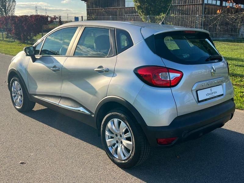 Używany Renault Captur Dynamique 120 KM (88 kW) 2013 Srebrny SUV