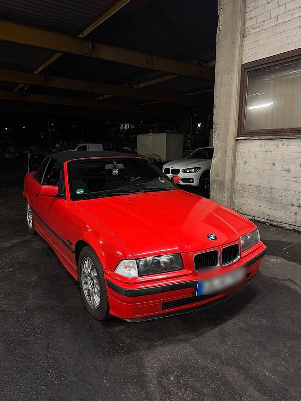 Rot Gebraucht 1995 BMW 318 Cabriolet Cabrio | 5.550 € - Bild 1/3