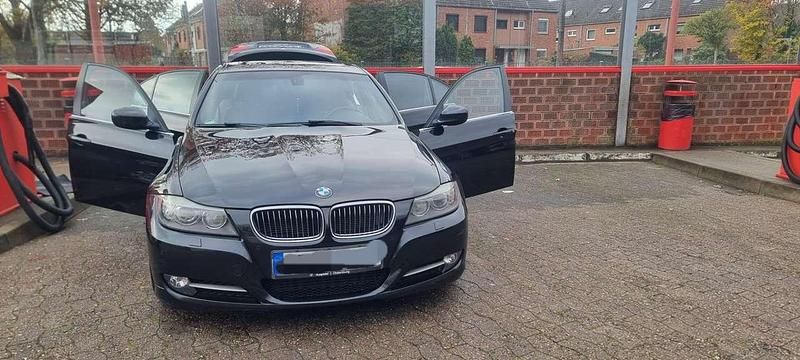 Gebraucht BMW 318 184 PS (135 kW) 2011 Limousine