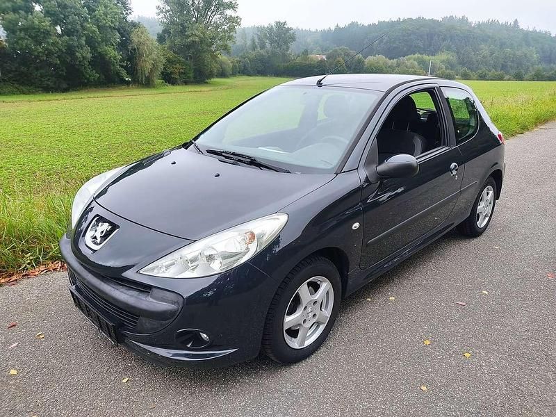 Gris hurricane Gebraucht 2011 Peugeot 206 Basis Kleinwagen | 2.990 € (Fairer Preis) - Bild 1/4