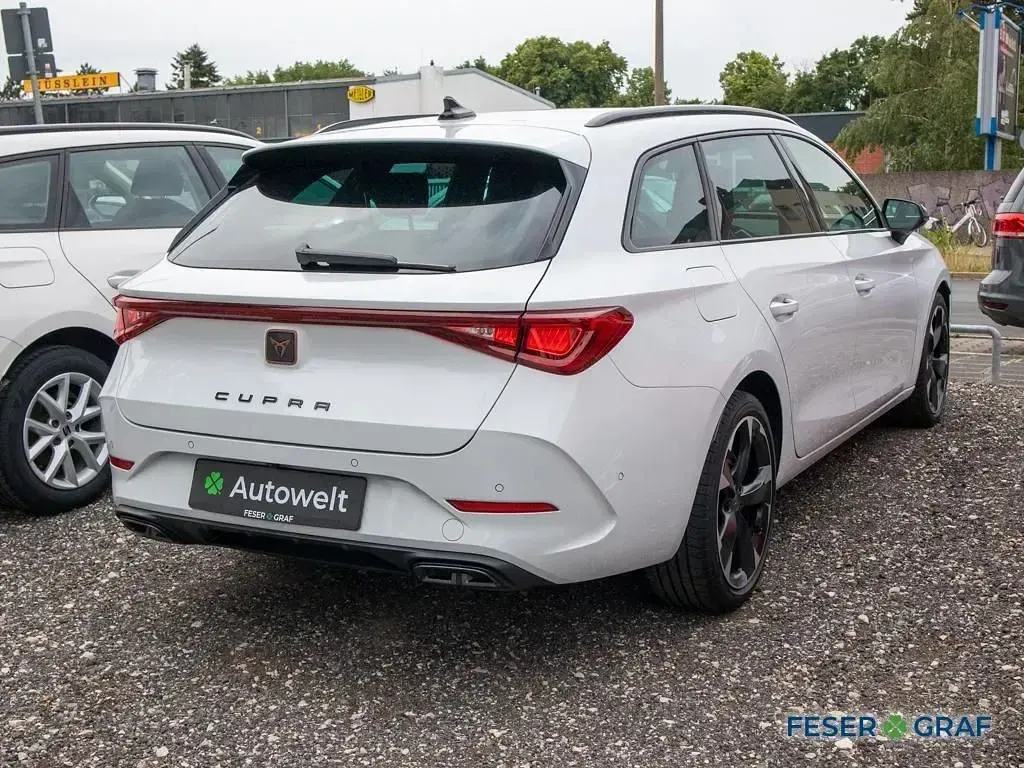 Gebraucht Cupra Leon 150 PS (110 kW) 2023 Weiß Limousine
