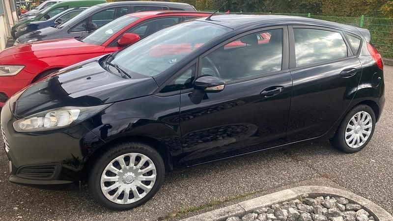 Schwarz Gebraucht 2014 Ford Fiesta Kleinwagen | 4.500 € (Guter Preis) - Bild 1/4