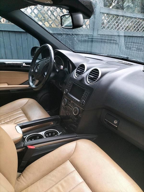 Gebraucht Mercedes ML320 224 PS (164 kW) 2008 Schwarz SUV