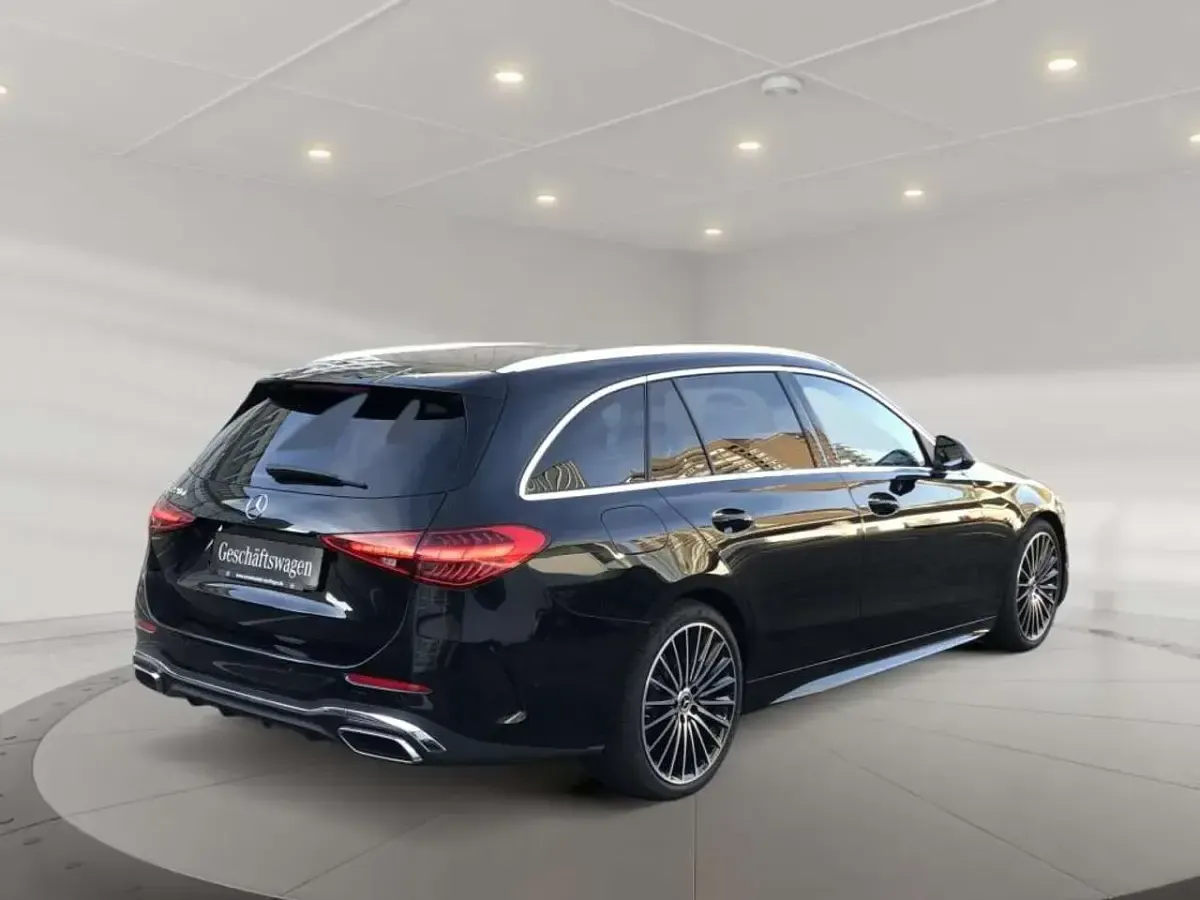 Gebraucht Mercedes C220 AMG 197 PS (144 kW) 2025 Metalliclack obsidianschwarz Kombi