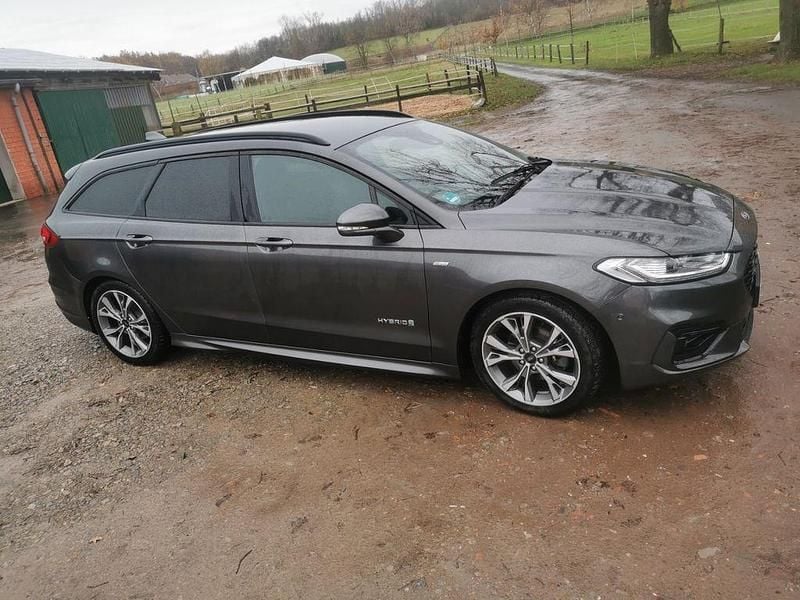 Grau Gebraucht 2020 Ford Mondeo ST-Line Kombi | 16.700 € (Guter Preis) - Bild 1/4