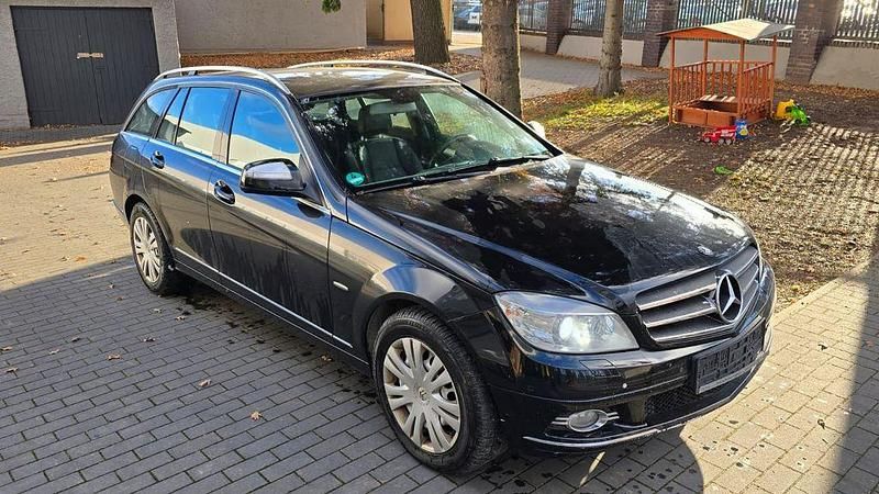 Schwarz Gebraucht 2008 Mercedes C320 Avantgarde Kombi | 4.200 € (Fairer Preis) - Bild 1/4