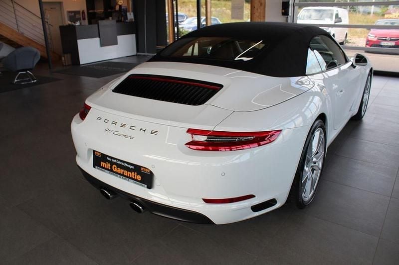 Gebraucht Porsche 911 Carrera Cabriolet 370 PS (272 kW) 2018 Weiß Cabrio