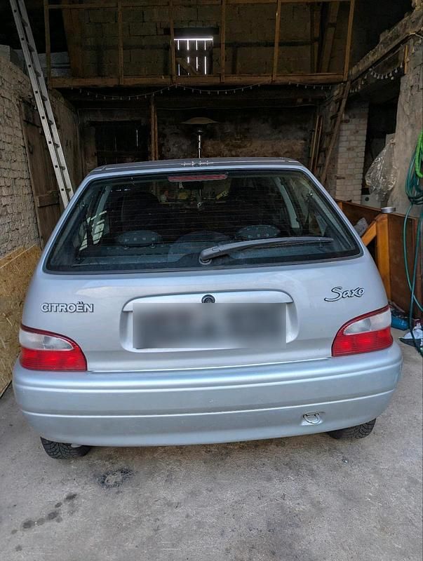 Gebraucht Citroën Saxo 60 PS (44 kW) 2001 Silber Kleinwagen
