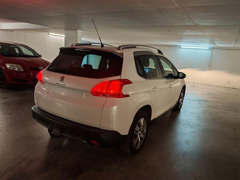 Gebraucht Peugeot 2008 Allure 92 PS (67 kW) 2013 Weiß SUV