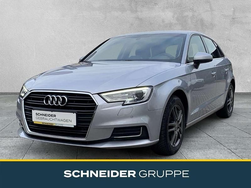 Silber Gebraucht 2019 Audi A3 Sportback Design Kleinwagen | 21.990 € (Fairer Preis) - Bild 1/4