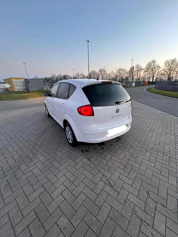 Gebraucht Seat Altea 125 PS (91 kW) 2010 Weiß Kombi