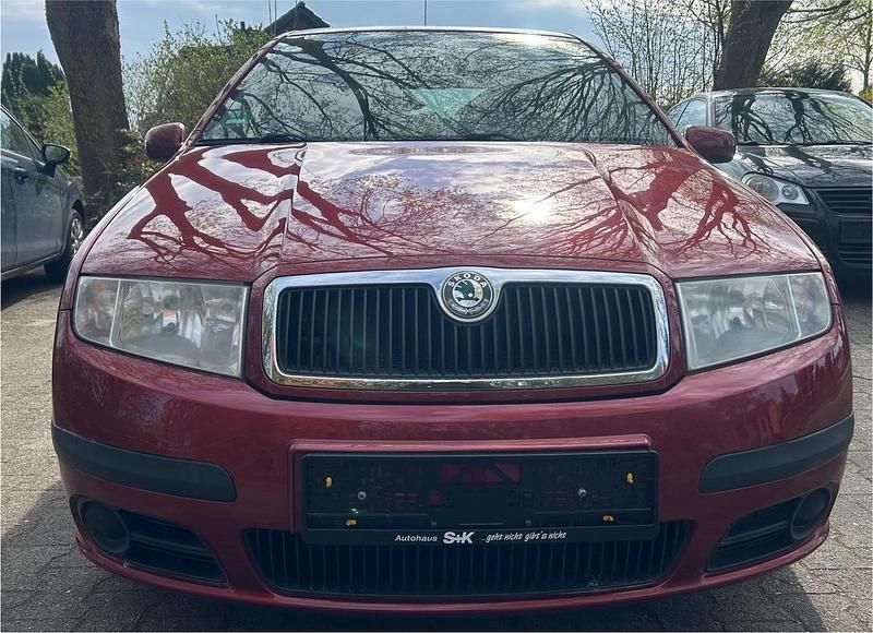 Gebraucht Skoda Fabia 80 PS (58 kW) 2005 Rot Limousine
