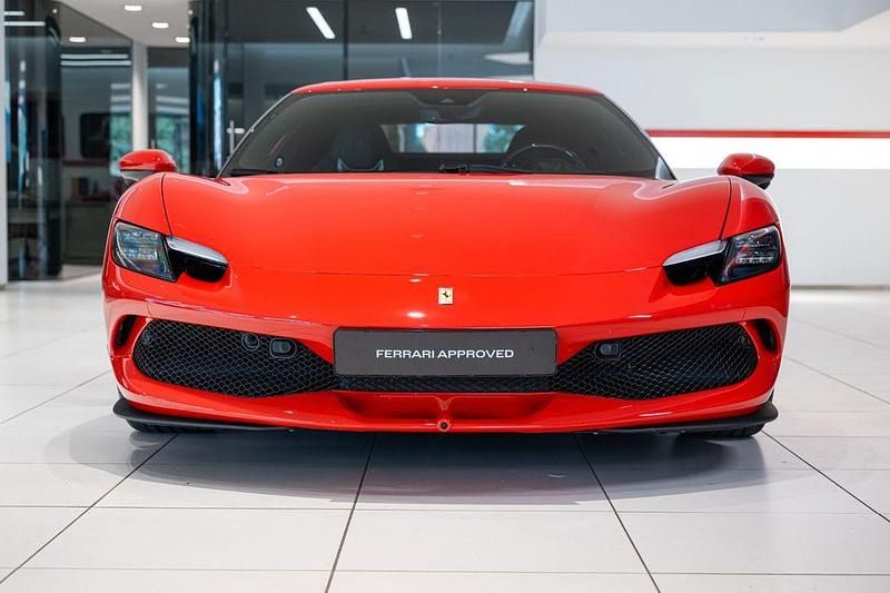 Gebraucht Ferrari 296 829 PS (609 kW) 2024 Rot