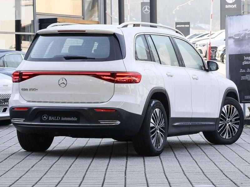 Gebraucht Mercedes EQB250+ 139 kW (190 PS) 2025 Weiß SUV