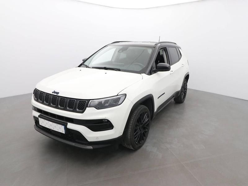 Second-hand Jeep Compass 182 CP (133 kW) 2023 Alb SUV