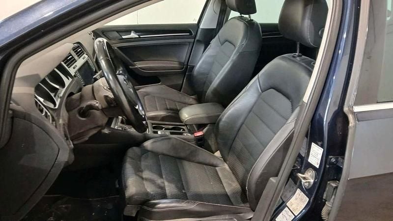 Gebraucht VW Golf VII Highline 150 PS (110 kW) 2015 Blau Kombi