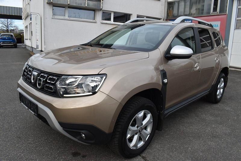 Gebraucht Dacia Duster Prestige 114 PS (83 kW) 2018 Gold SUV
