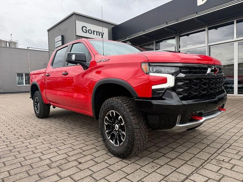 Neu Chevrolet Silverado 426 PS (313 kW) 2026 Rot SUV