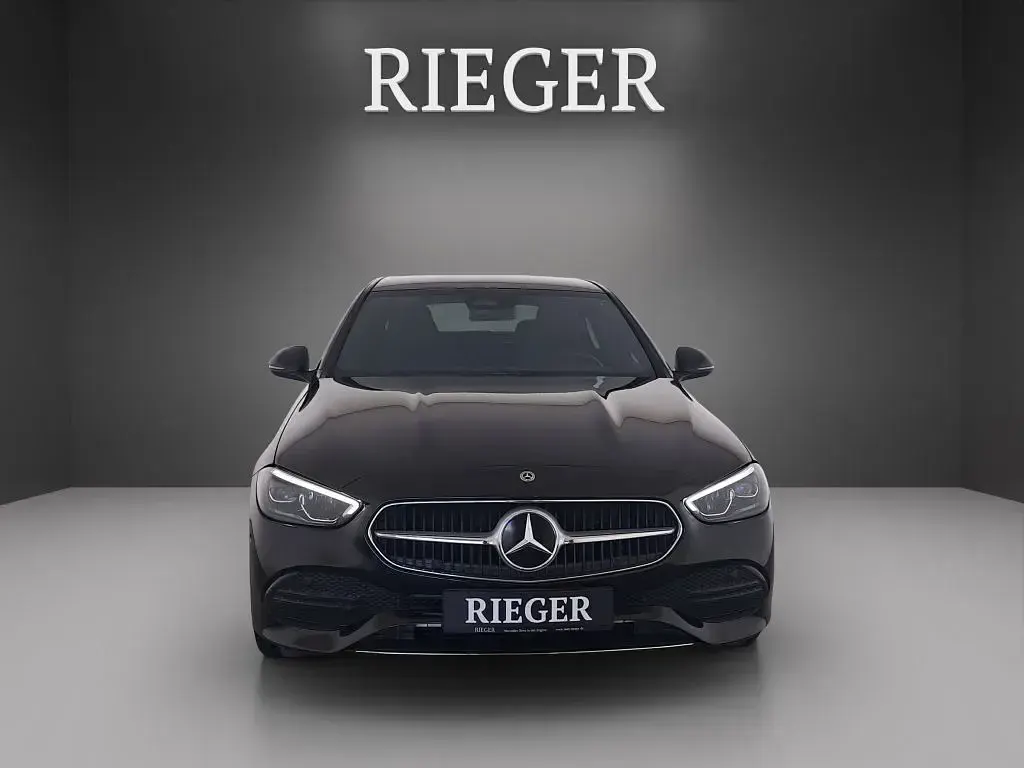 Gebraucht Mercedes C180 Avantgarde 170 PS (125 kW) 2025 Schwarz Limousine
