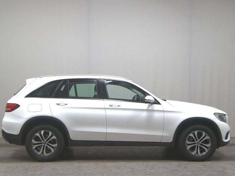 Gebraucht Mercedes GLC220 170 PS (125 kW) 2019 Weiss SUV