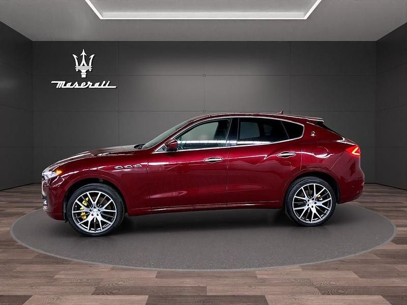 Gebraucht Maserati Levante 430 PS (316 kW) 2019 Rot SUV
